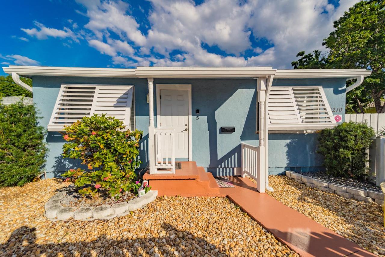 Beach Chairs, Good Kitchen, Strong Wifi On 14Th Ave Fort Lauderdale Exterior foto